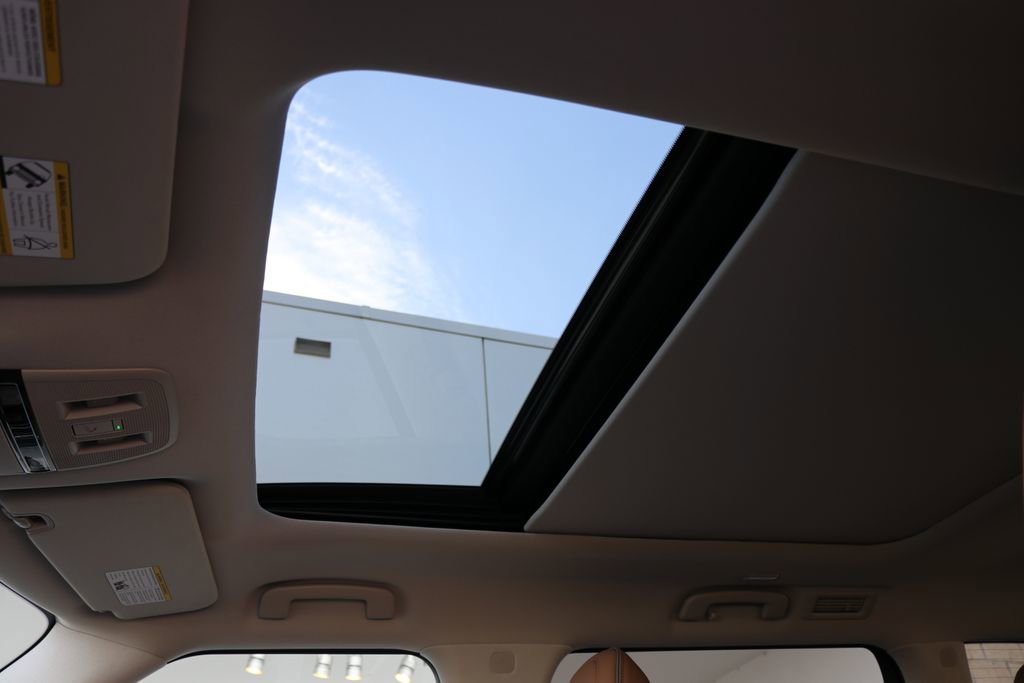 Certified 2025 INFINITI QX80 Luxe image 18