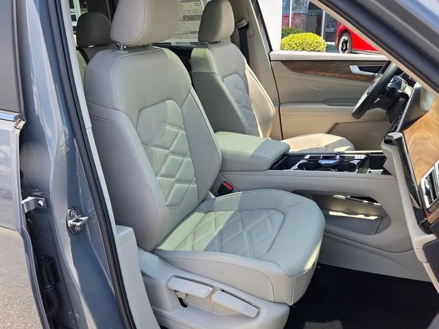 New 2026 Volkswagen Atlas SE FWD image 17