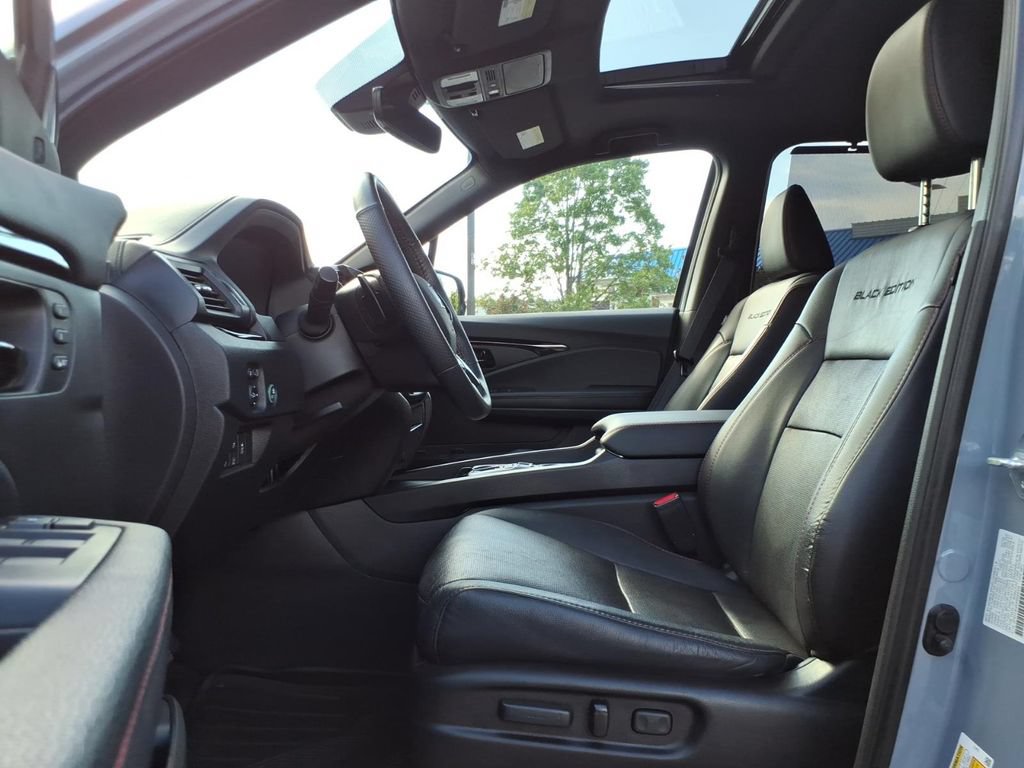 Used 2024 Honda Passport Black Edition image 10