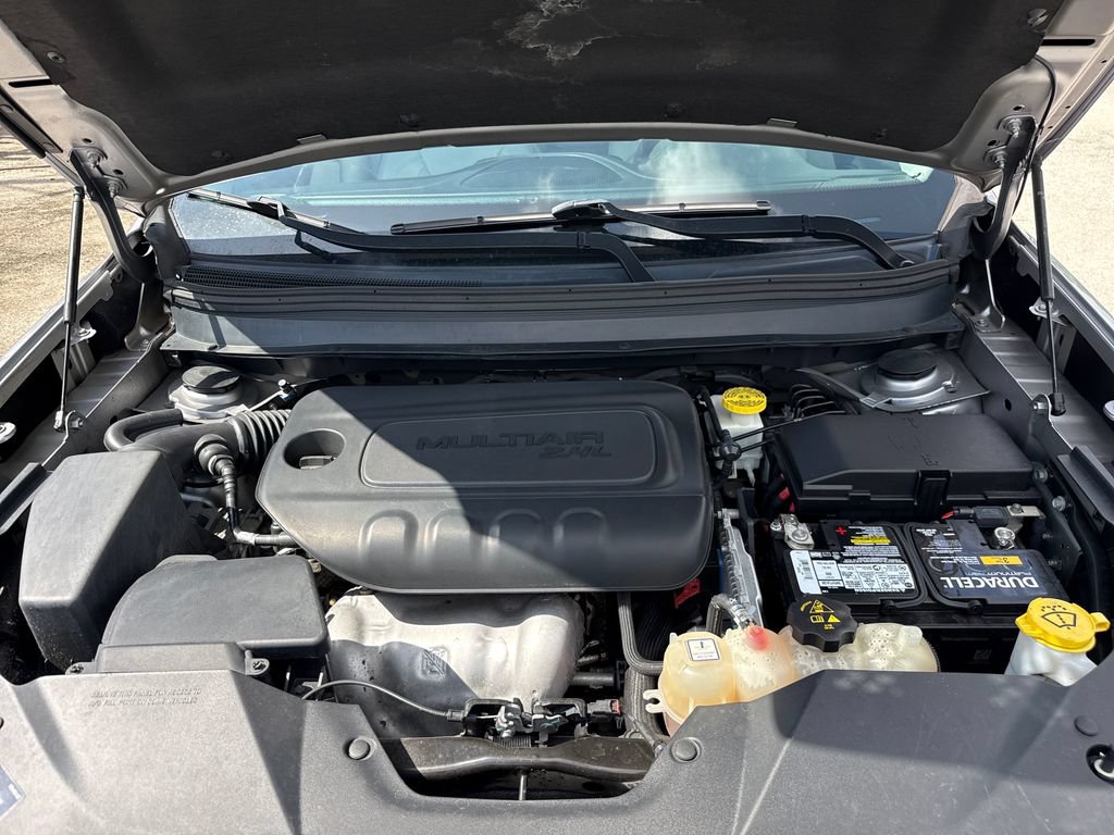Used 2019 Jeep Cherokee Limited FWD image 27