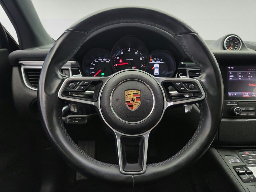 Used 2018 Porsche Macan Sport Edition AWD/4WD image 13