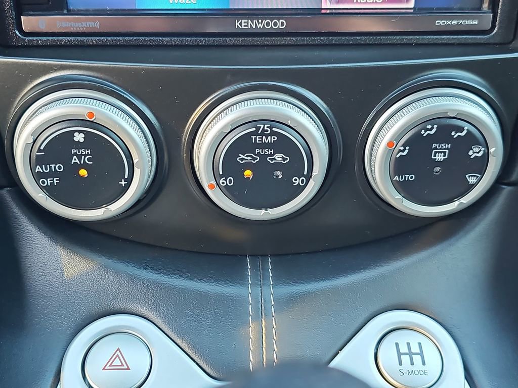 Used 2017 Nissan 370Z w/ Sport Package image 20