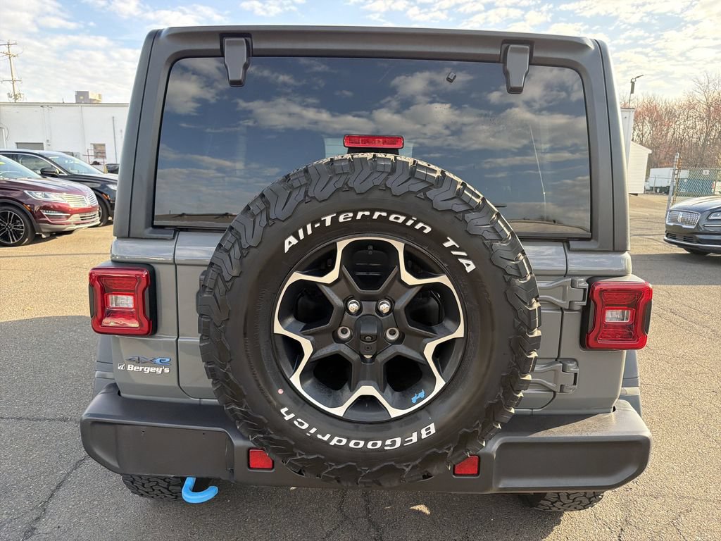 Used 2023 Jeep Wrangler Unlimited Rubicon 4xe w/ Cold Weather Group AWD/4WD image 6
