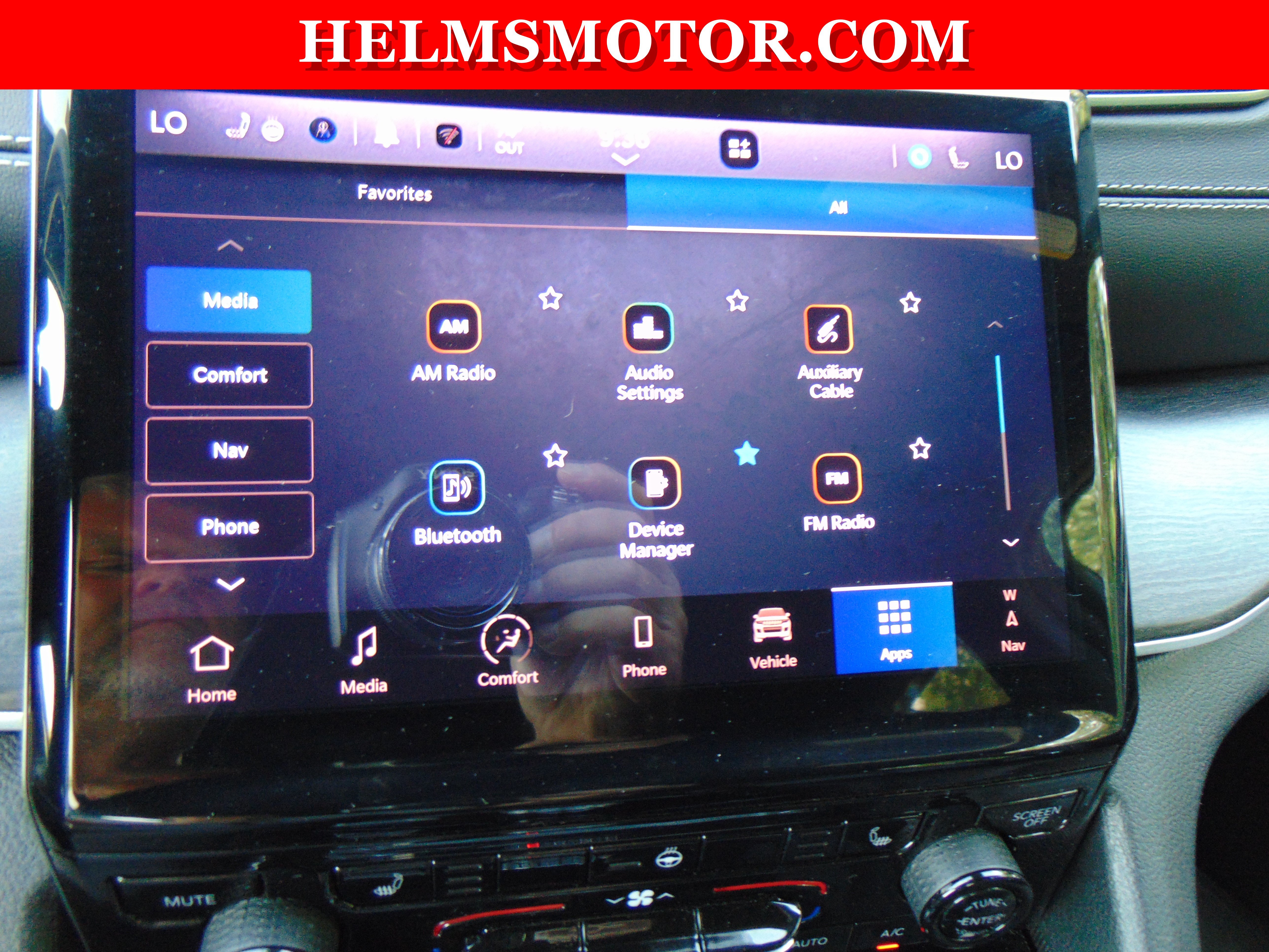 Used 2024 Jeep Grand Cherokee L Limited w/ Black Appearance Package AWD/4WD image 27