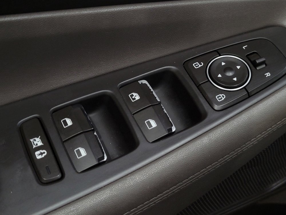 Used 2019 Hyundai Santa Fe SE image 27