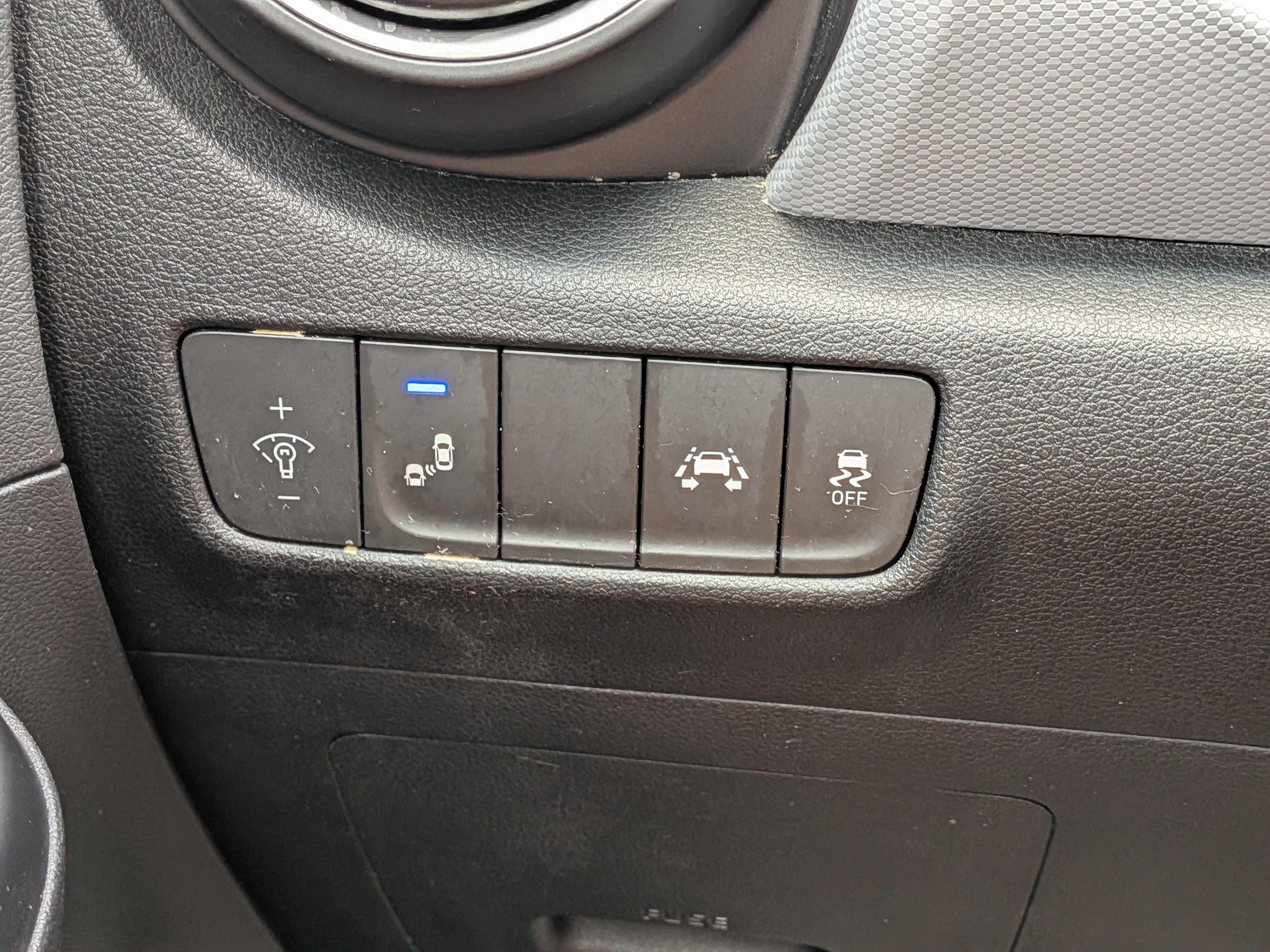 Used 2019 Hyundai Kona SEL FWD image 23