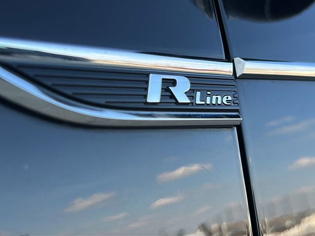 Used 2022 Volkswagen Passat 2.0T R-Line image 34