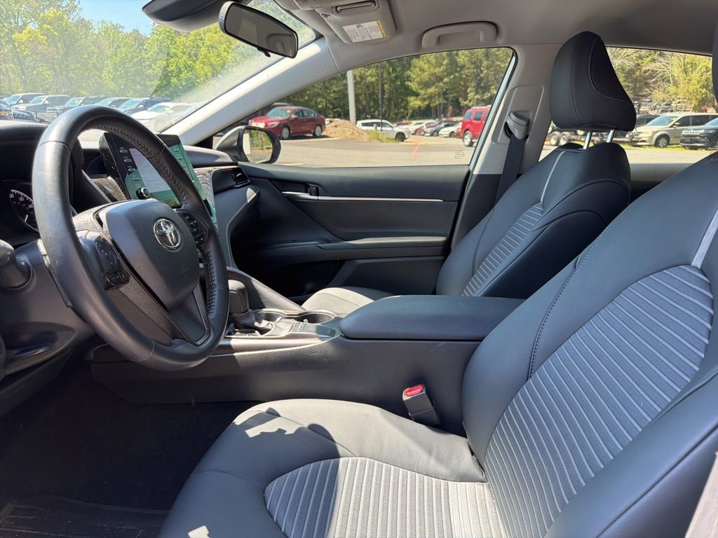 Used 2024 Toyota Camry SE w/ Blackout Package (TMS) FWD image 11
