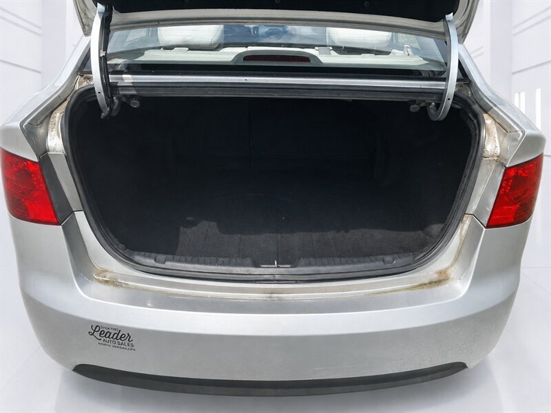 Used 2010 Kia Forte EX FWD image 16