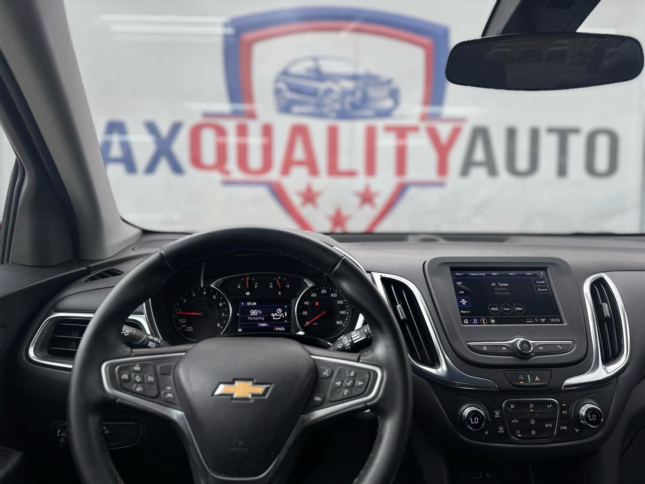 Used 2023 Chevrolet Equinox LT image 36