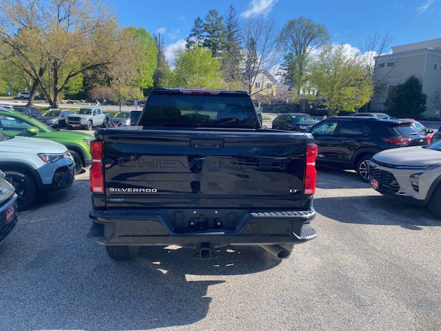 Used 2025 Chevrolet Silverado 2500 LT w/ Z71 Chrome Sport Edition AWD/4WD image 5