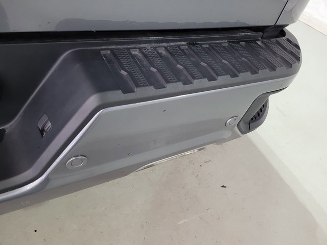 Used 2022 Chevrolet Silverado 1500 RST image 12