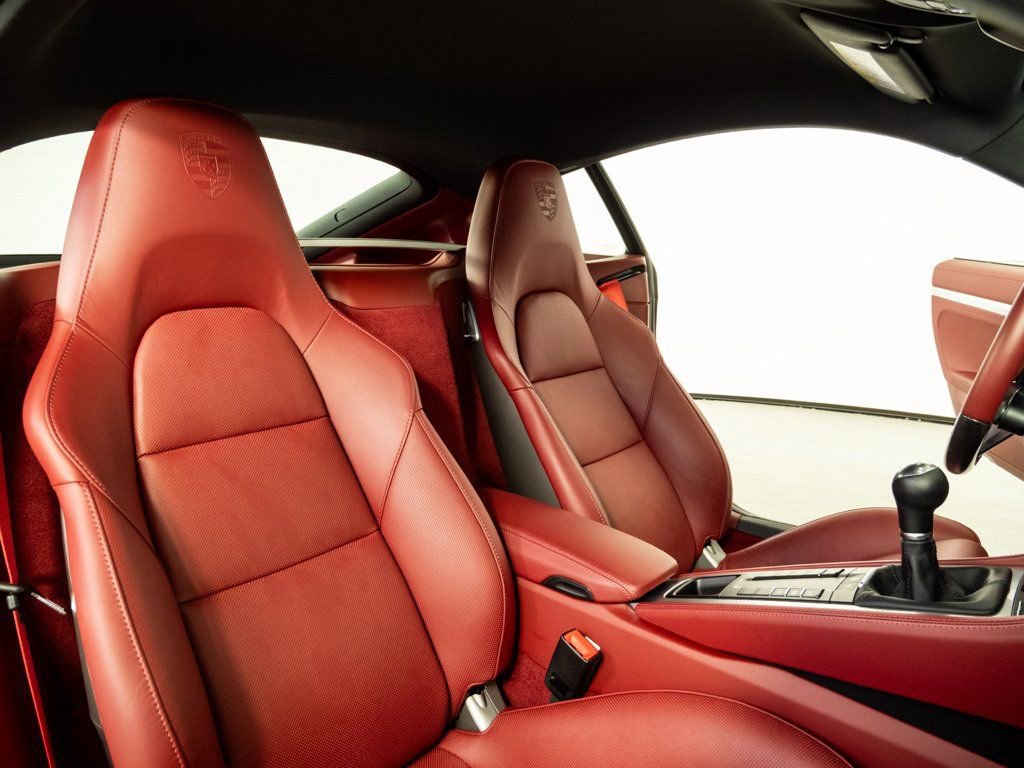 Certified 2024 Porsche 718 Cayman Style Edition image 18