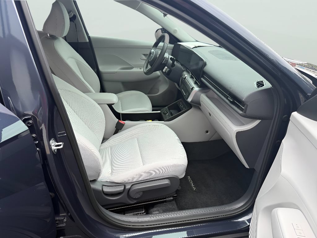 Used 2025 Hyundai Kona SEL FWD image 16