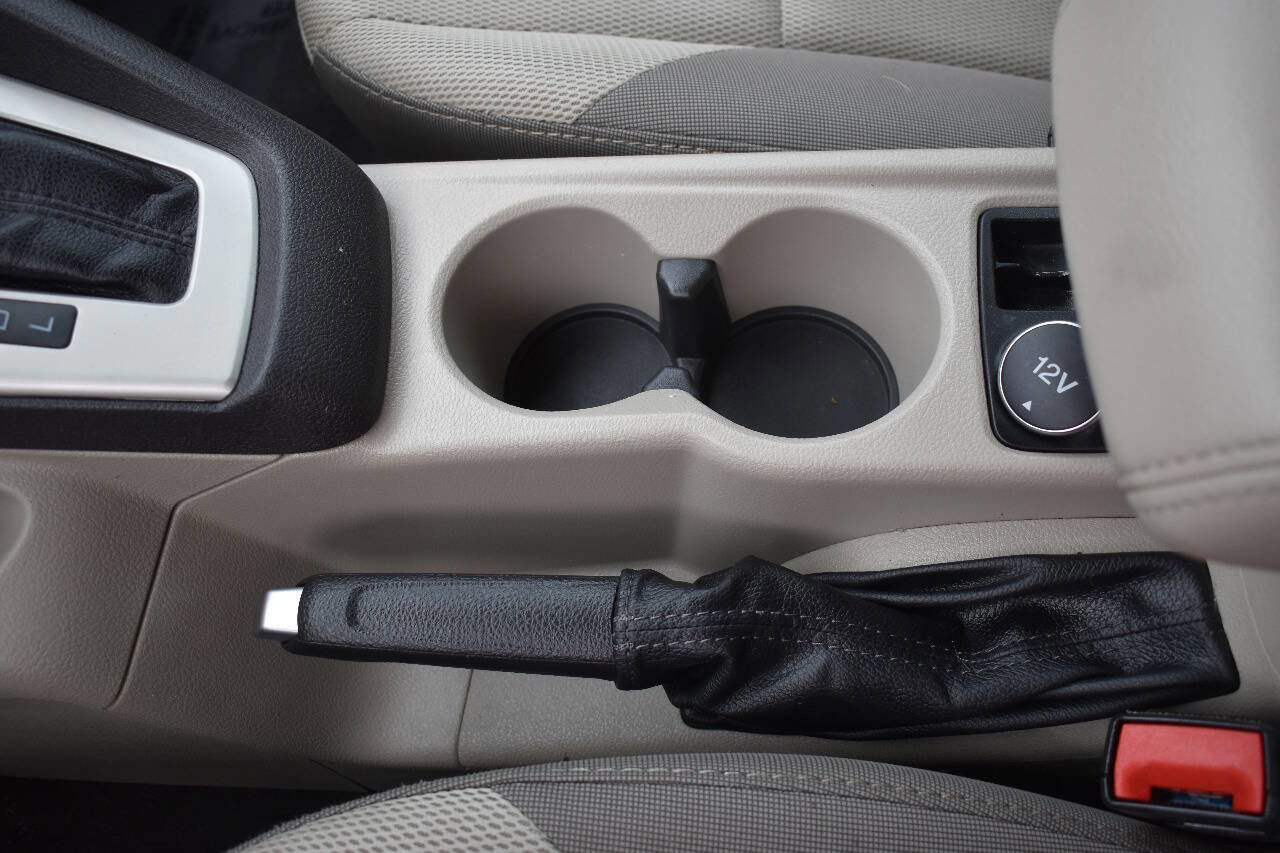 Used 2014 Ford Focus SE image 28