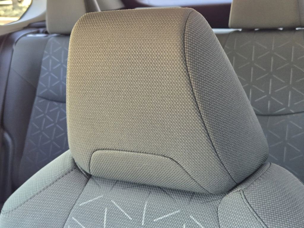 Used 2024 Toyota RAV4 XLE image 17