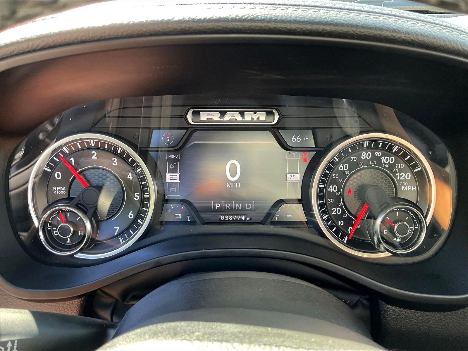 Used 2023 RAM 1500 Laramie AWD/4WD image 14