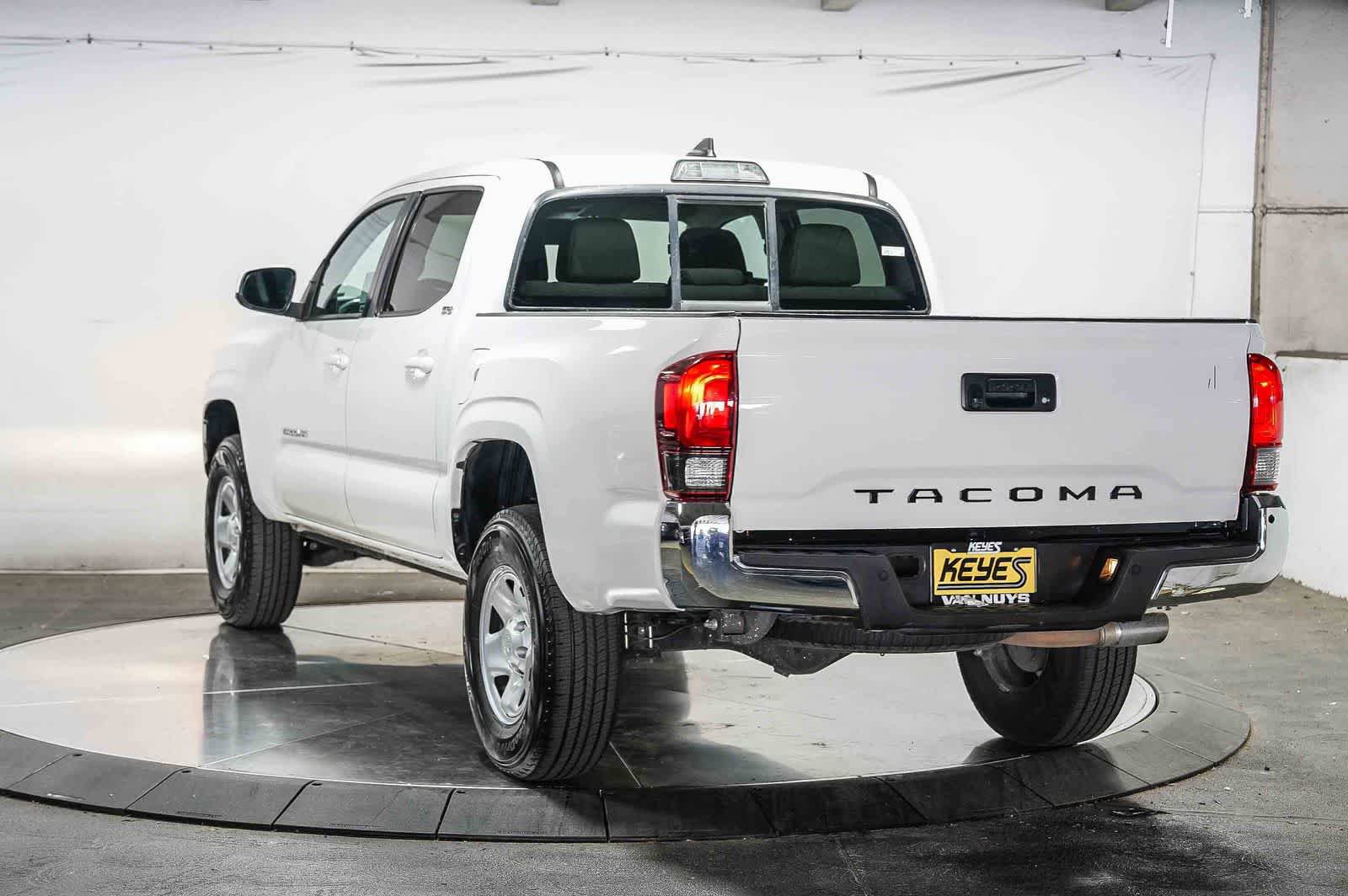 Certified 2019 Toyota Tacoma SR5 RWD image 3
