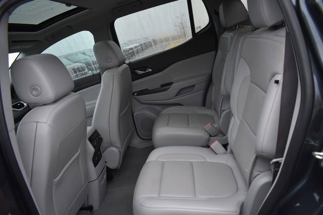 Used 2020 GMC Acadia SLT image 23