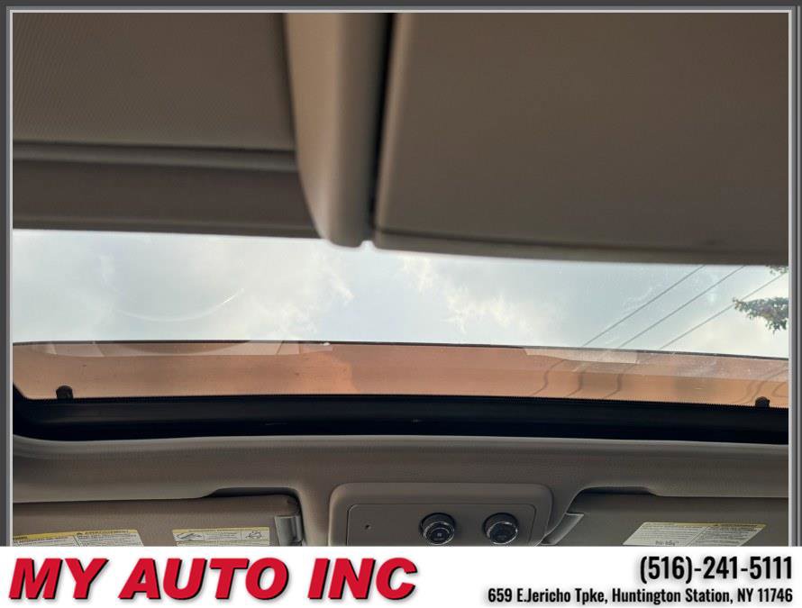 Used 2010 Nissan Pathfinder LE w/ Navigation Pkg image 15