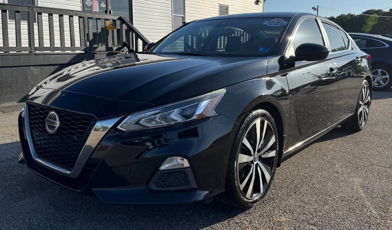 Used 2020 Nissan Altima 2.5 SR FWD image 1