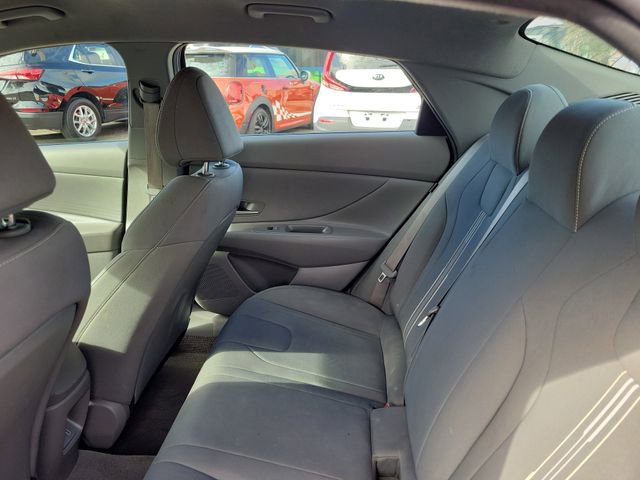 Used 2024 Hyundai Elantra SEL image 28
