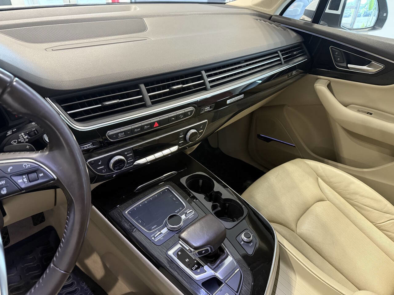 Used 2017 Audi Q7 3.0T Premium Plus image 23