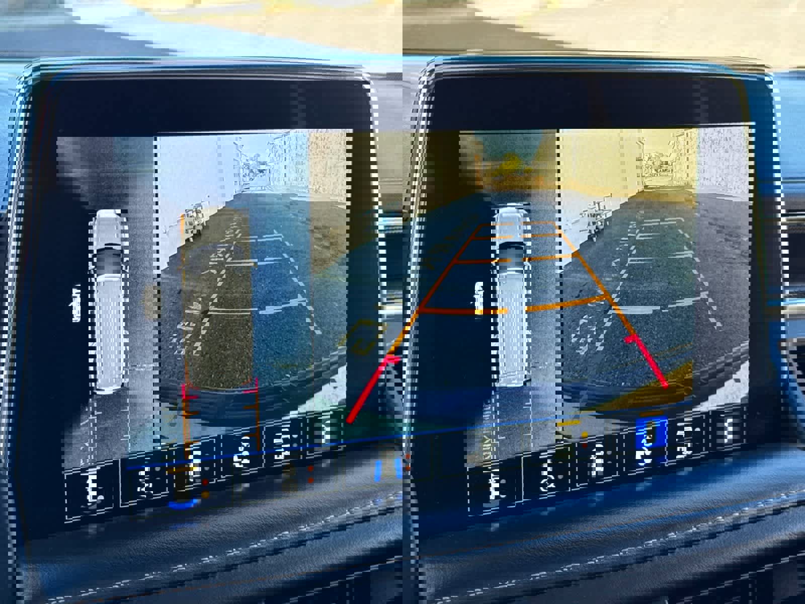 Used 2021 GMC Yukon XL AT4 w/ Rear Media and Nav Package image 21