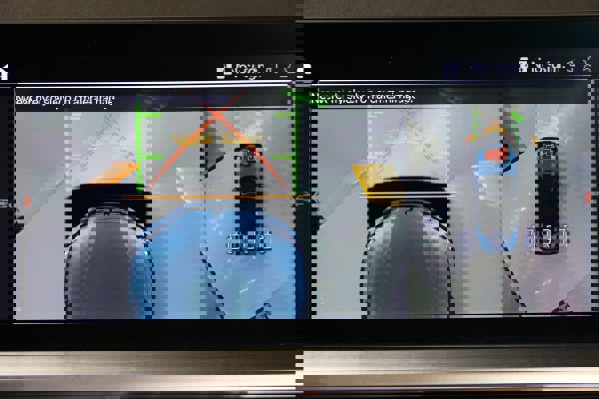 Used 2021 BMW 430i Convertible w/ Premium Package image 18