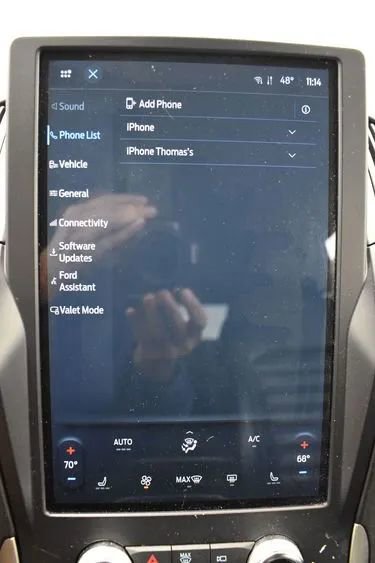 Used 2024 Ford Edge SEL image 30