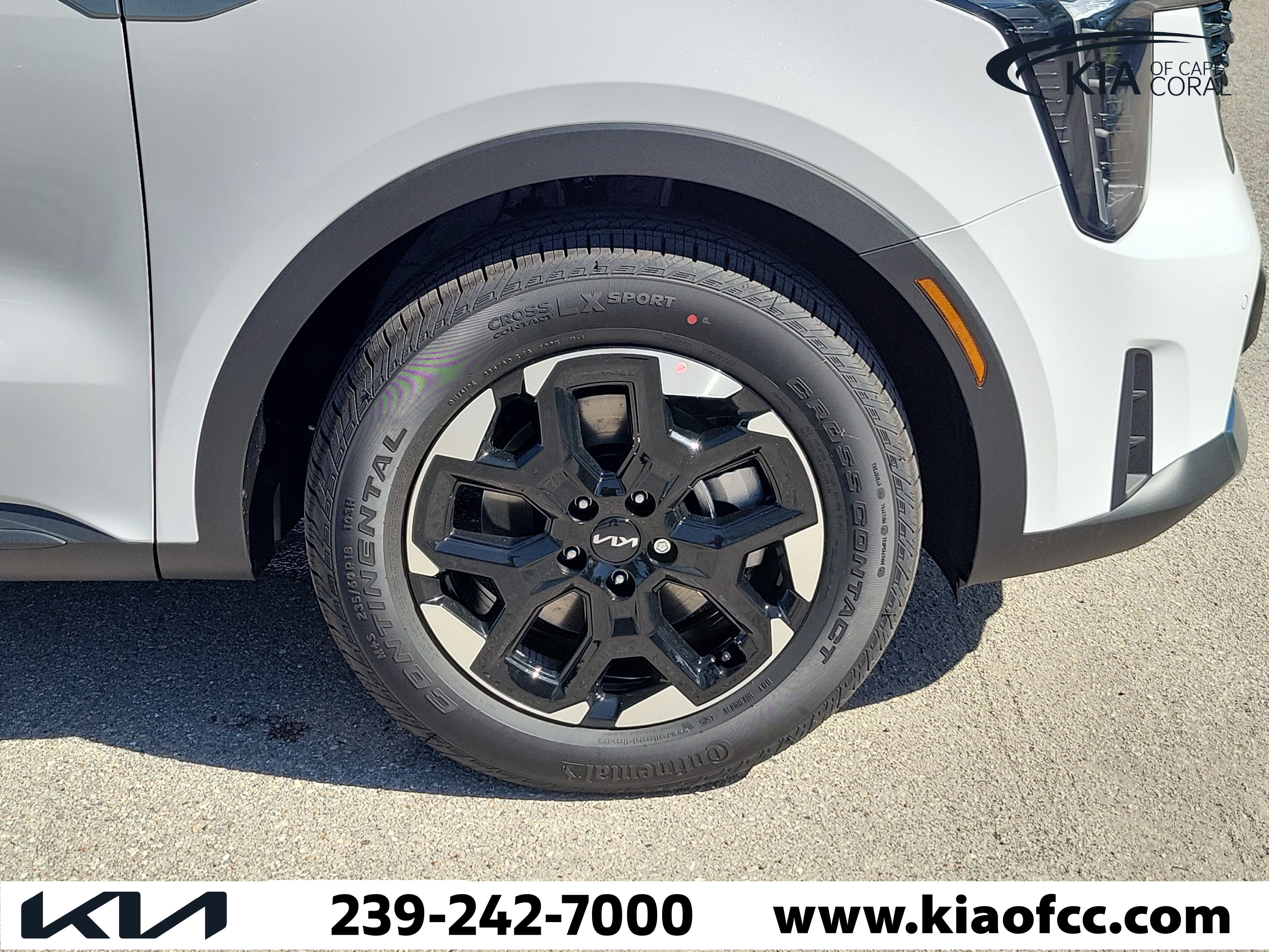 New 2026 Kia Sorento S w/ S Panoramic Sunroof Package FWD image 7