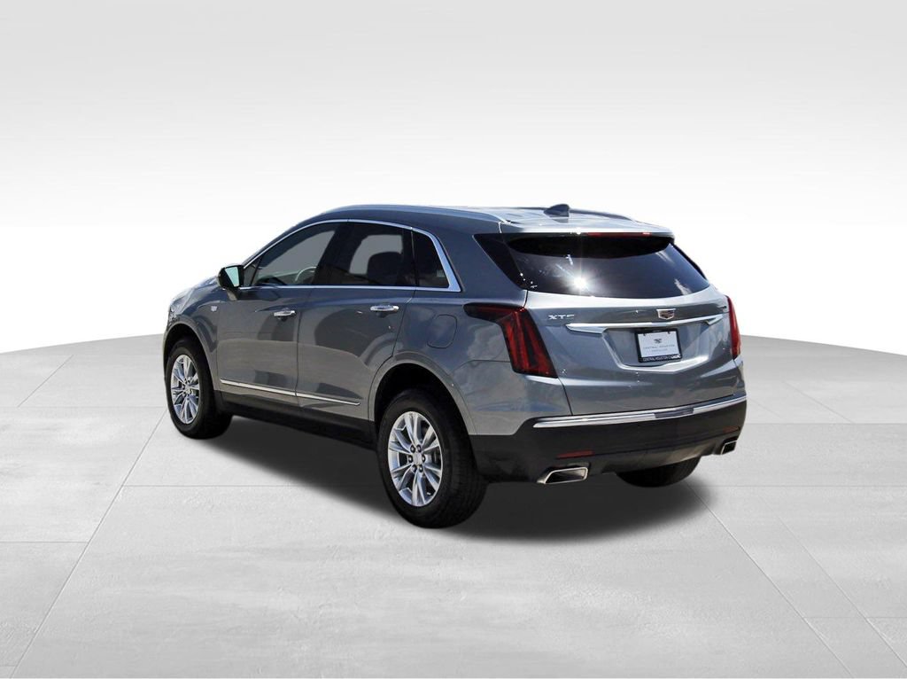 Used 2023 Cadillac XT5 Luxury FWD image 3
