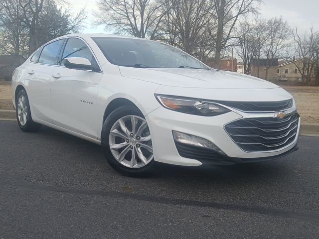 Used 2024 Chevrolet Malibu LT image 2