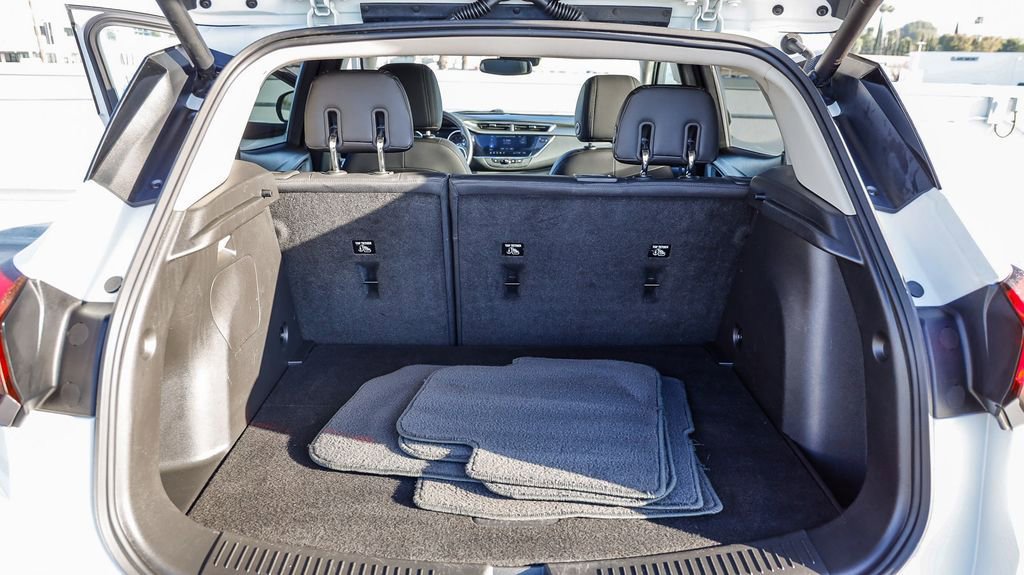 Used 2023 Buick Encore GX Essence w/ Experience Buick Package image 31