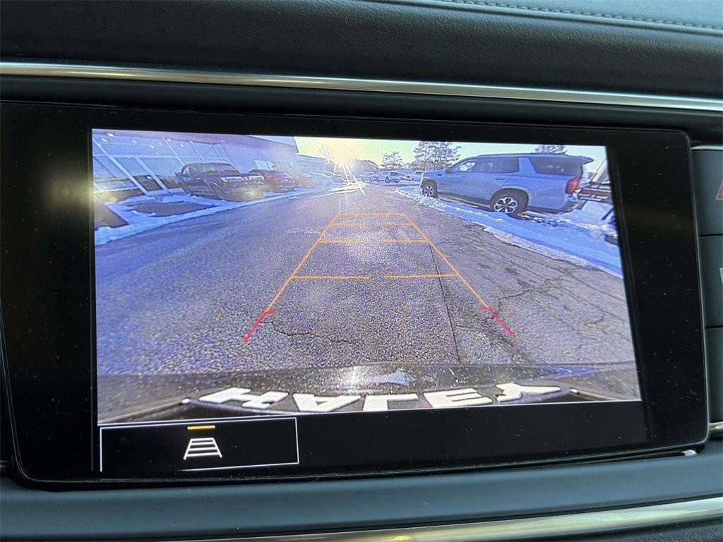 Used 2023 Buick Enclave Essence w/ Experience Buick Package image 4