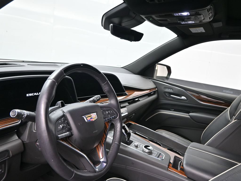 Certified 2024 Cadillac Escalade Premium Luxury image 10