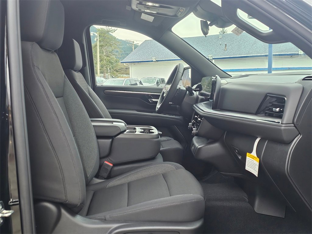 New 2026 Chevrolet Suburban LS image 11