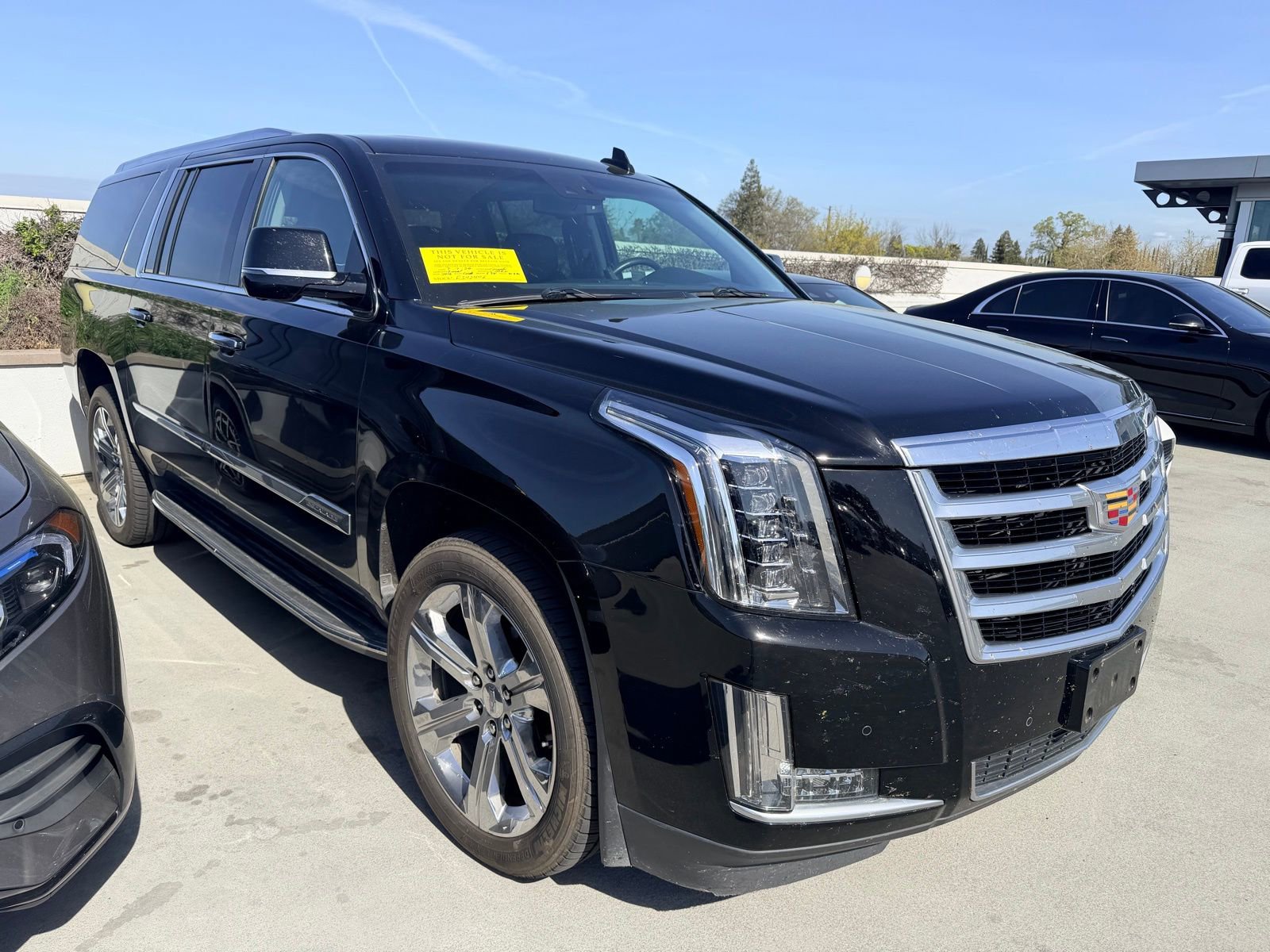 Used 2016 Cadillac Escalade ESV Luxury