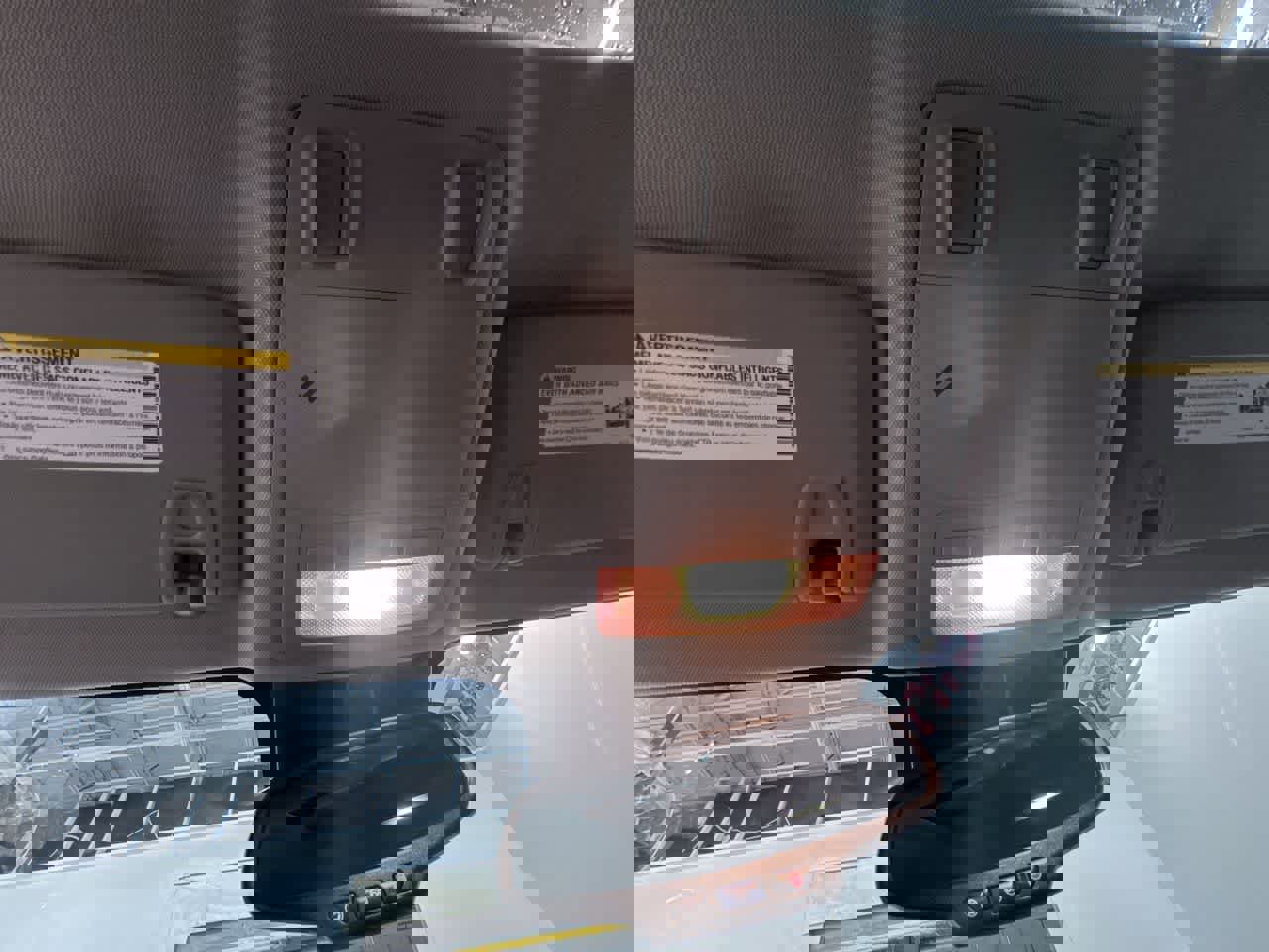 Used 2024 Chevrolet Trax RS w/ Driver Confidence Package image 28