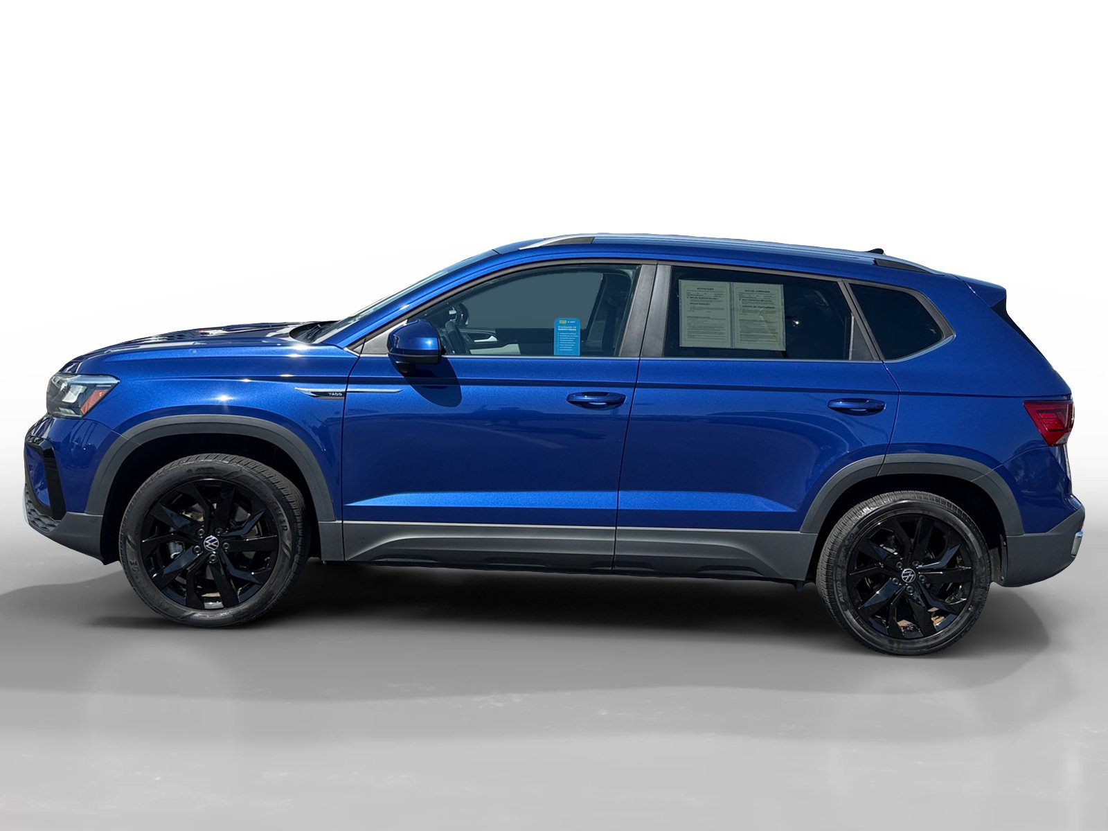 Certified 2023 Volkswagen Taos SE FWD image 2