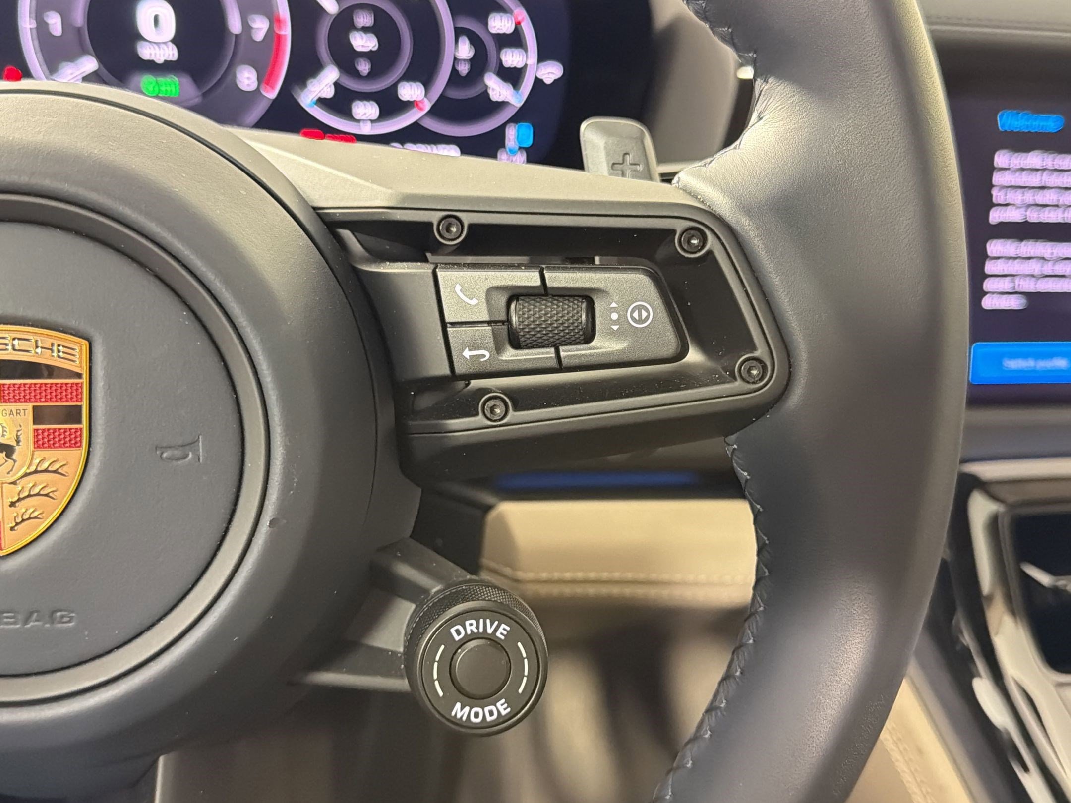Certified 2026 Porsche Panamera 4S AWD/4WD image 23