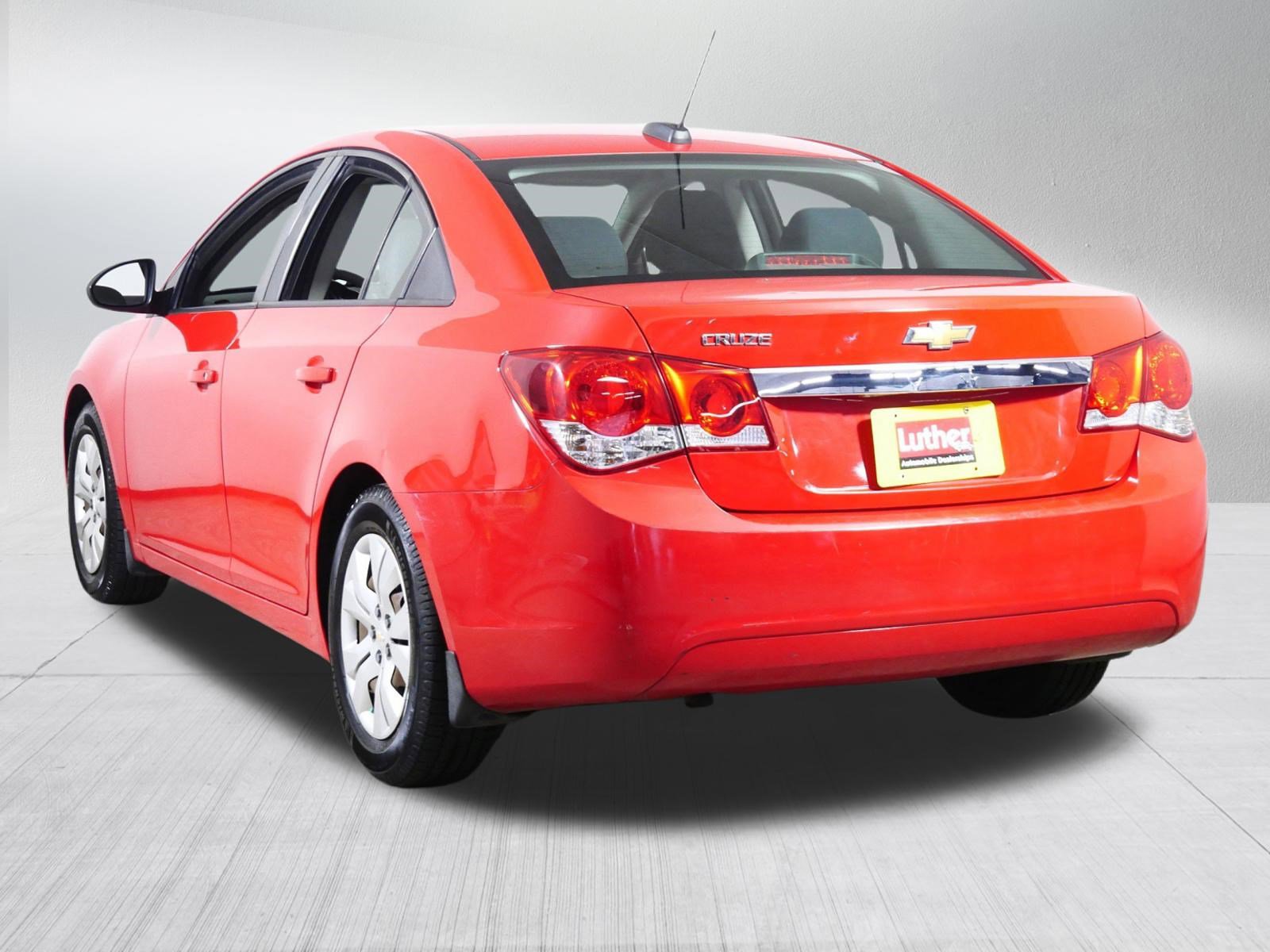 Used 2016 Chevrolet Cruze LS FWD image 5
