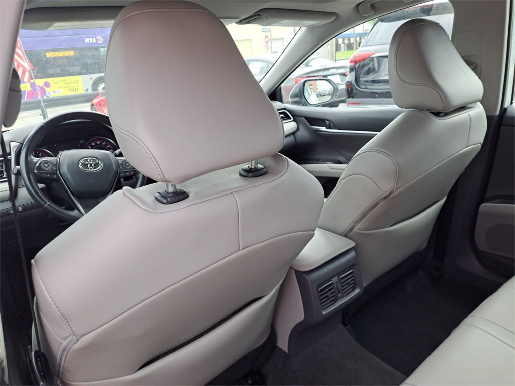 Used 2022 Toyota Camry XSE image 24