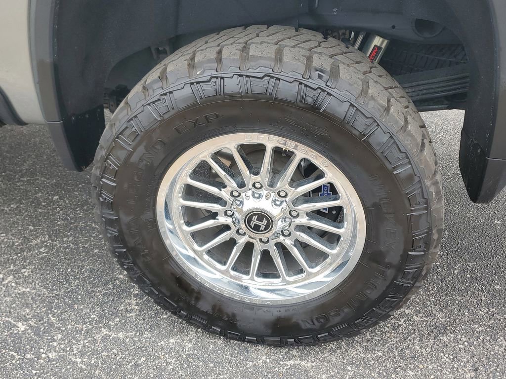 Used 2025 Chevrolet Silverado 2500 High Country w/ Technology Package image 11