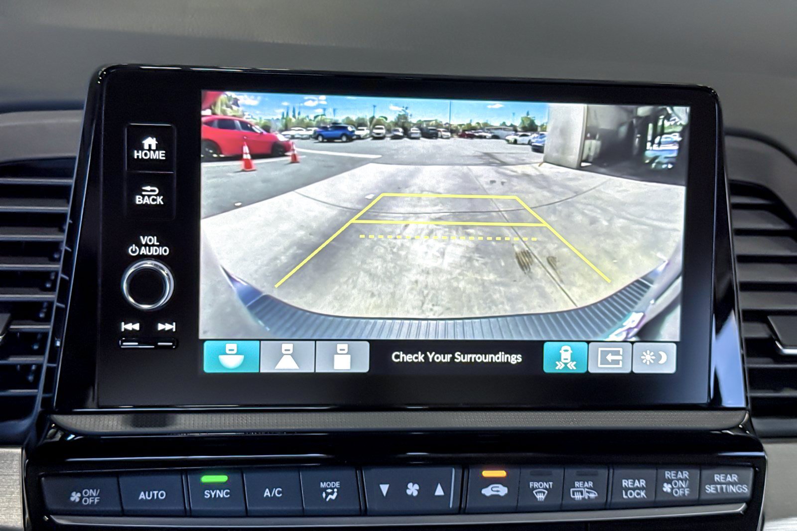 New 2026 Honda Odyssey Touring image 23