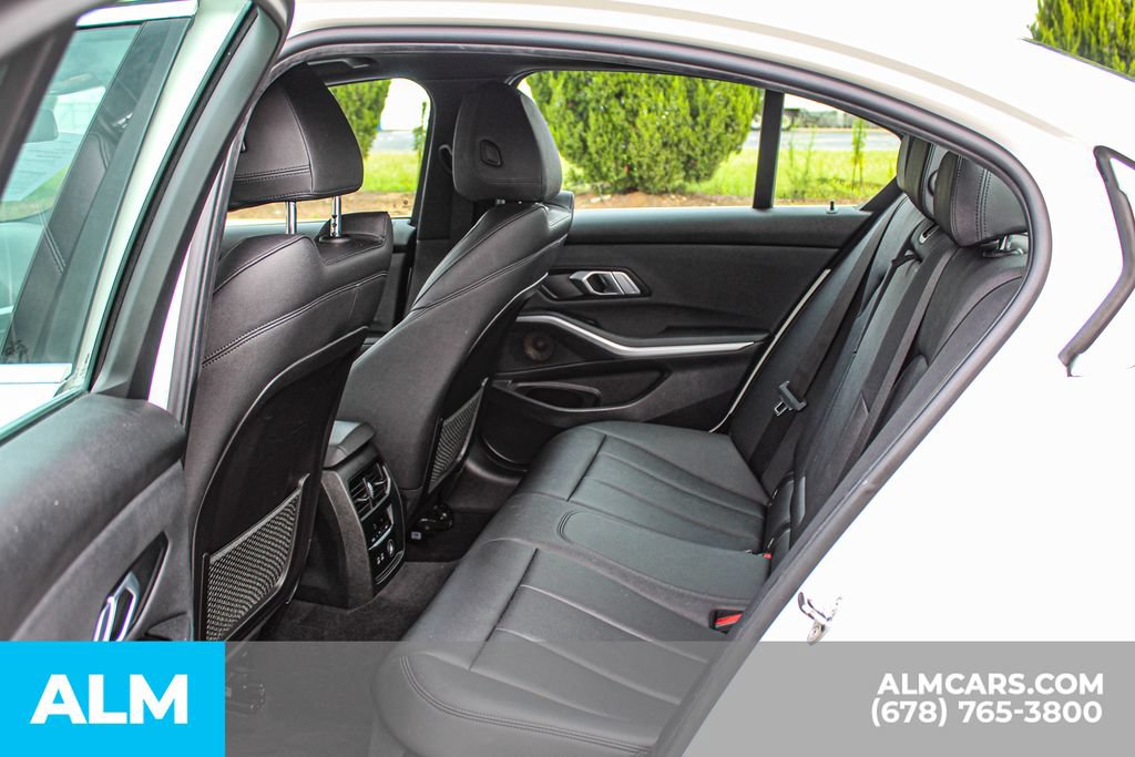 Used 2020 BMW 330i Sedan w/ Convenience Package RWD image 17