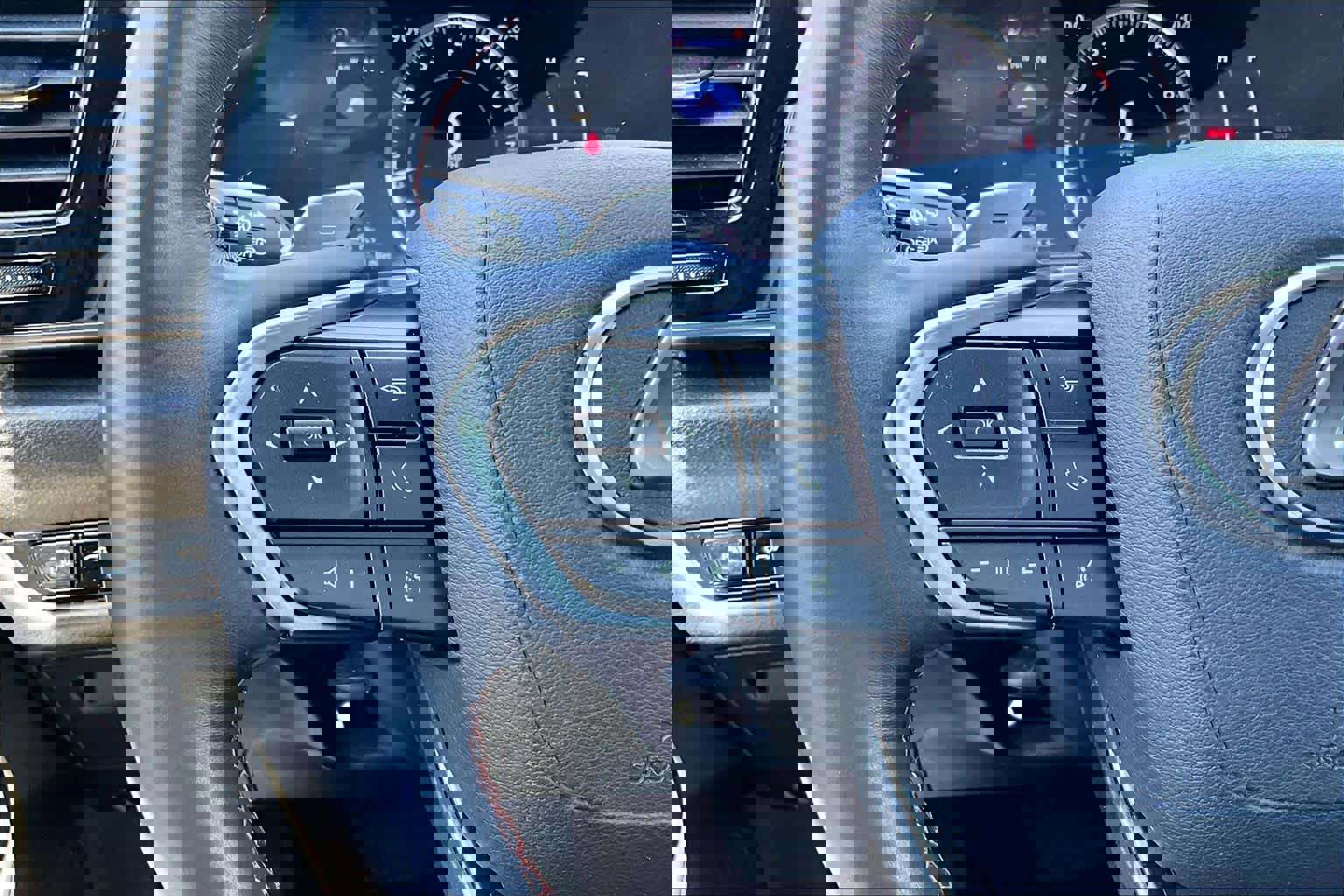 Used 2024 Lexus NX 250 w/ Towing Package (2000 Lbs) image 22