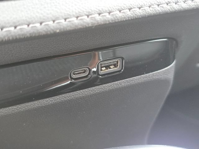 New 2026 Buick Enclave Sport Touring w/ Super Cruise Package FWD image 37