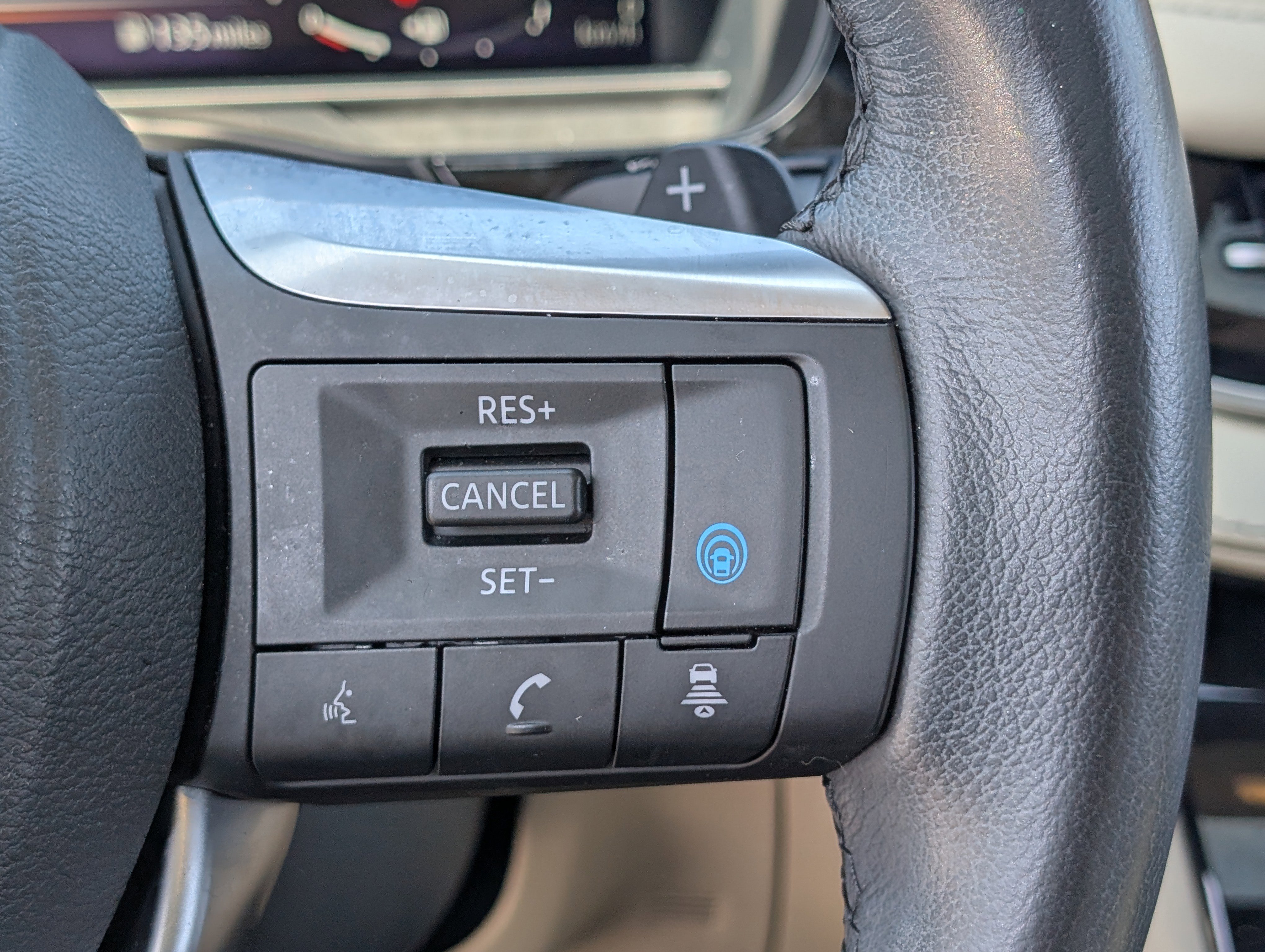 Used 2023 INFINITI QX60 Luxe w/ Cargo Package image 26