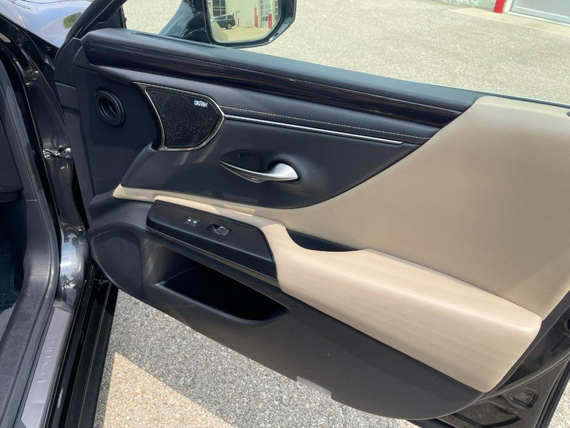 Used 2021 Lexus ES 350 ES 350 Luxury FWD w/ Accessory Package 2 image 13